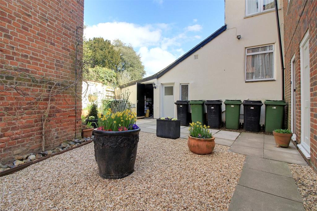 Shared Courtyard