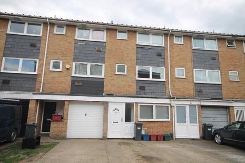 4 Aplin Way, Isleworth, TW7 4RJ