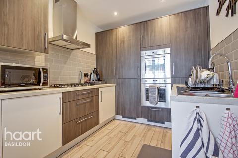 12 Bebington Link, Langdon Hills, Basildon, SS16 5LE