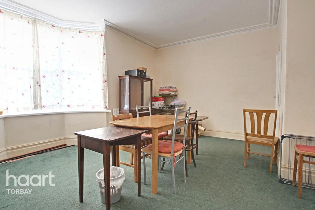 Windsor Road, Torquay 5 bed end of terrace house £285,000