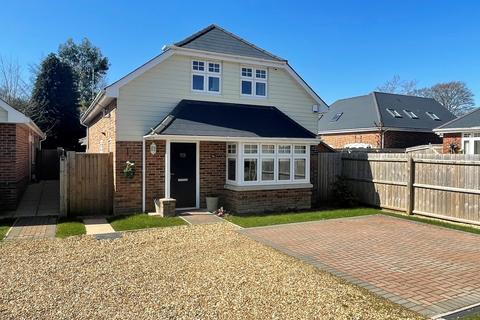 7a Hayters Way, Alderholt, Fordingbridge, SP6 3AX