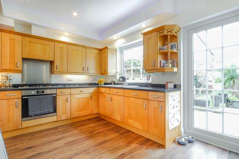 37 Chesterfield Road, Enfield, EN3 6BE
