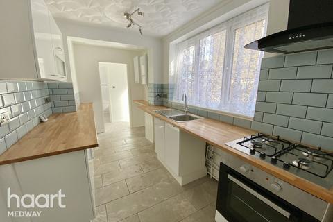 30 Brompton Lane, Rochester, ME2 3BJ