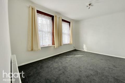 30 Brompton Lane, Rochester, ME2 3BJ