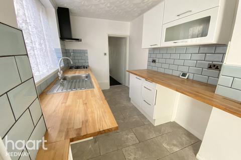 30 Brompton Lane, Rochester, ME2 3BJ
