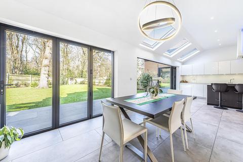 57 Burleigh Park, Cobham, KT11 2DU