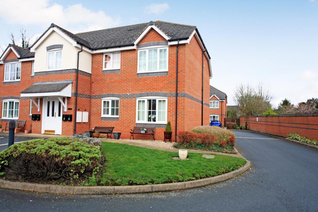 Woodcroft Close, Pelsall, Walsall... 2 Bed Flat - £139,950