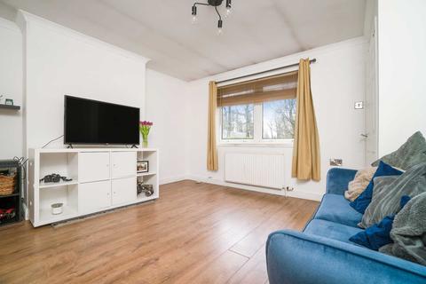 17 Craigends Drive, Kilbarchan, Johnstone, PA10 2EA