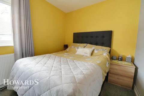 10 Clement Square, Lowestoft, NR33 0LT