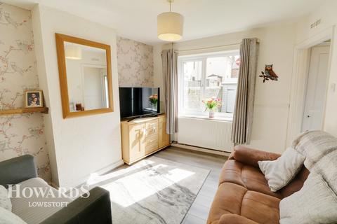 10 Clement Square, Lowestoft, NR33 0LT