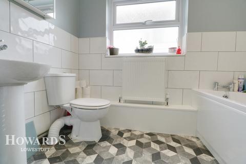 10 Clement Square, Lowestoft, NR33 0LT