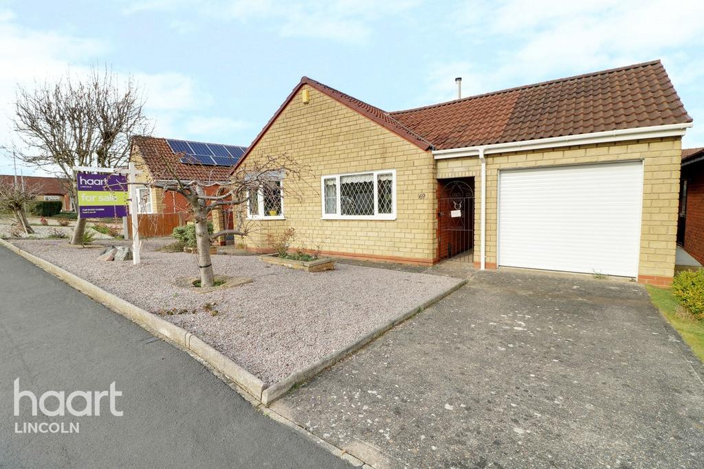Elsham Crescent, Lincoln 3 bed detached bungalow for sale £230,000