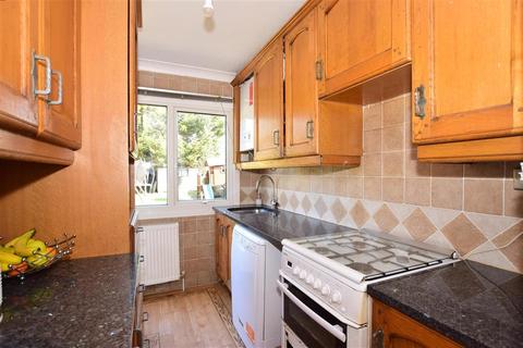 10 Selsey Crescent, Welling, DA16 1EP
