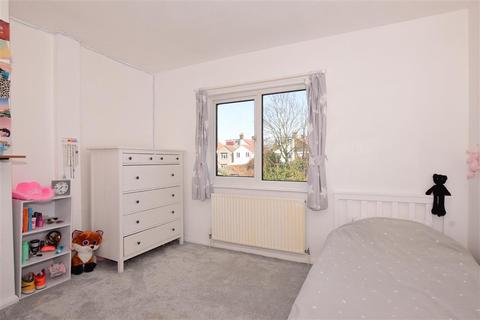 10 Selsey Crescent, Welling, DA16 1EP