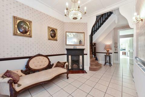 68 Cleveland Road, Ealing, London, W13 8AJ