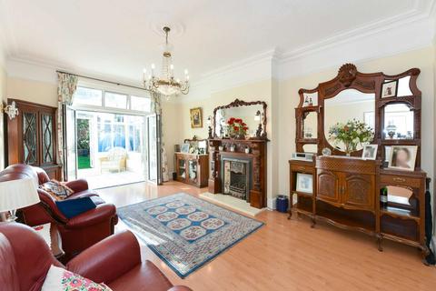 68 Cleveland Road, Ealing, London, W13 8AJ