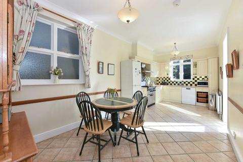 68 Cleveland Road, Ealing, London, W13 8AJ