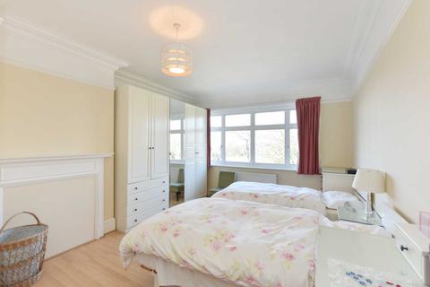 68 Cleveland Road, Ealing, London, W13 8AJ