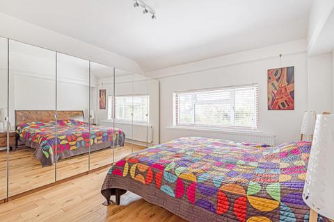 55 Ditton Hill Road, Long Ditton, Surbiton, KT6 5JB