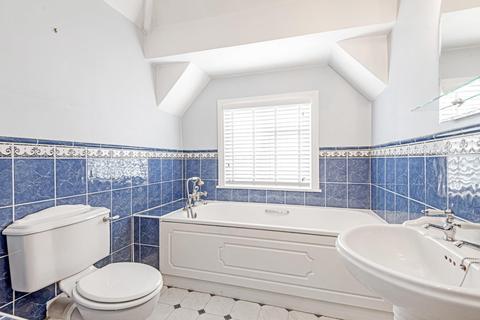 55 Ditton Hill Road, Long Ditton, Surbiton, KT6 5JB