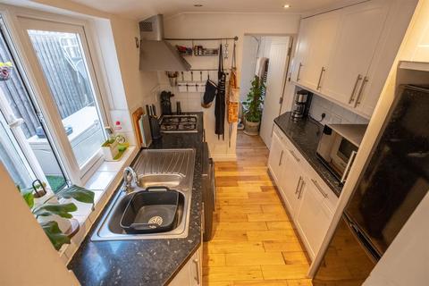 15 Brook Lane North, Brentford, TW8 0QW