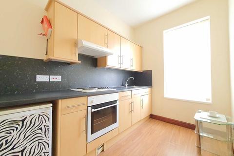 1 bedroom flat to rent, Albert Road, Blackpool