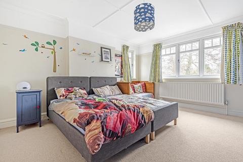 91 Ember Lane, Esher, KT10 8EQ