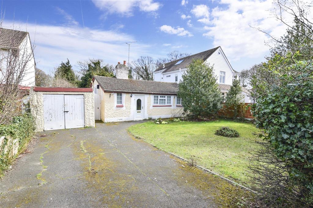 Marshall Road, Rainham, Gillingham, Kent 2 bed detached bungalow £365,000