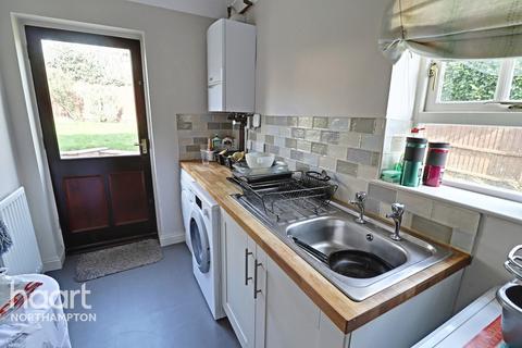 19 Colonial Drive, Northampton, NN4 0BL