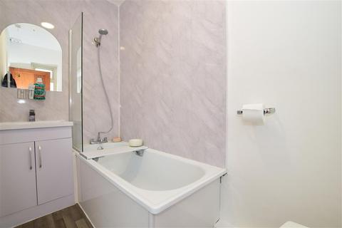 13 Woodside Road, Bexleyheath, DA7 6LB
