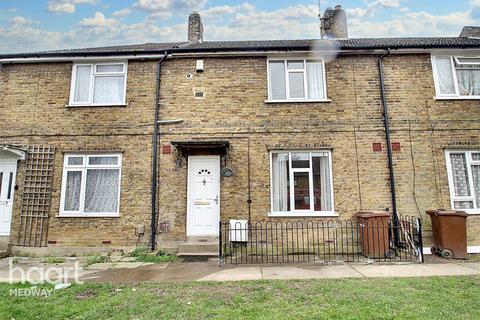 3 bedroom terraced house to rent, Darnley Road, Rochester