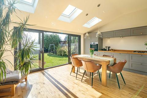 135 Chiltern Road, Caversham, Reading, RG4 5JG