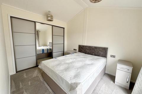 2 bedroom park home for sale, Central Avenue, Newport Park, Exeter