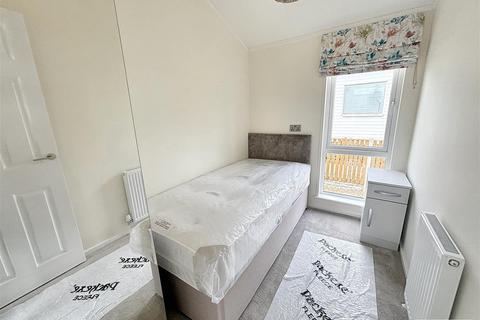 2 bedroom park home for sale, Central Avenue, Newport Park, Exeter