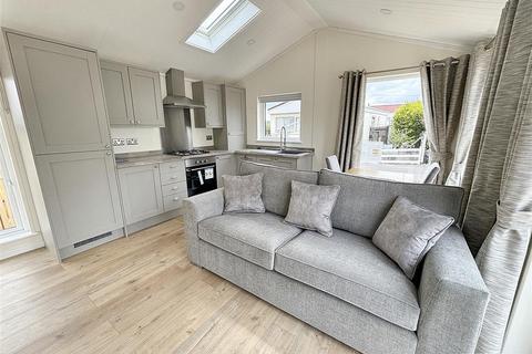 2 bedroom park home for sale, Central Avenue, Newport Park, Exeter