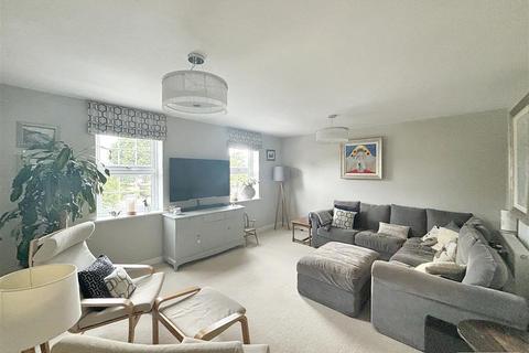 6 Anchor Row, Exeter, EX2 7FY