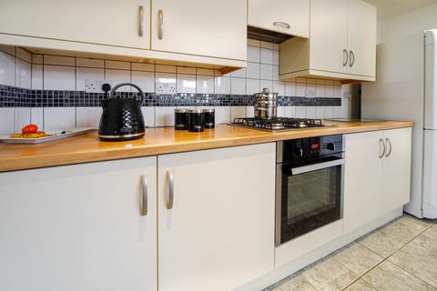 74 Raynton Road, Enfield, EN3 6BS