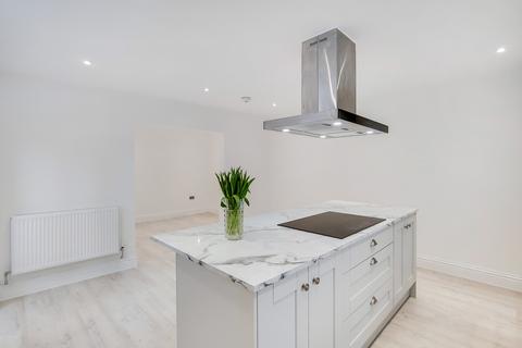 Flat 1, 2 Moreton Road, South Croydon, CR2 7DL