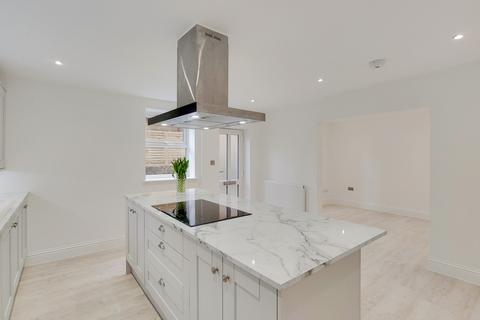 Flat 1, 2 Moreton Road, South Croydon, CR2 7DL