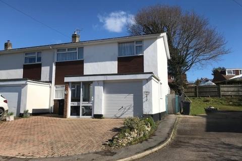 8 Bishops Close, Fernhurst, Haslemere, GU27 3NY