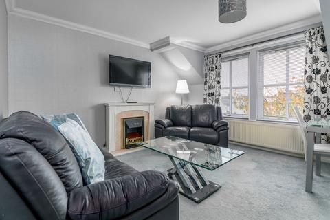 2 bedroom apartment to rent, Quakerfield, Bannockburn FK7