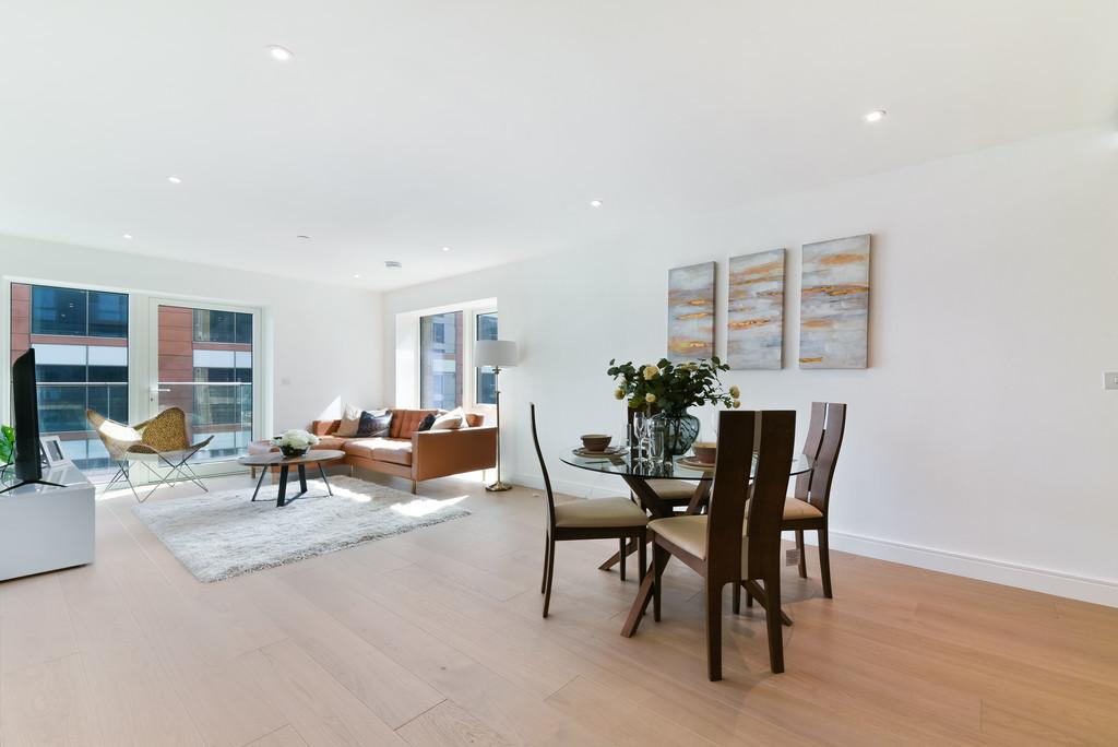 Faulkner House, Fulham Reach 2 bed apartment £2,800 pcm (£646 pw)