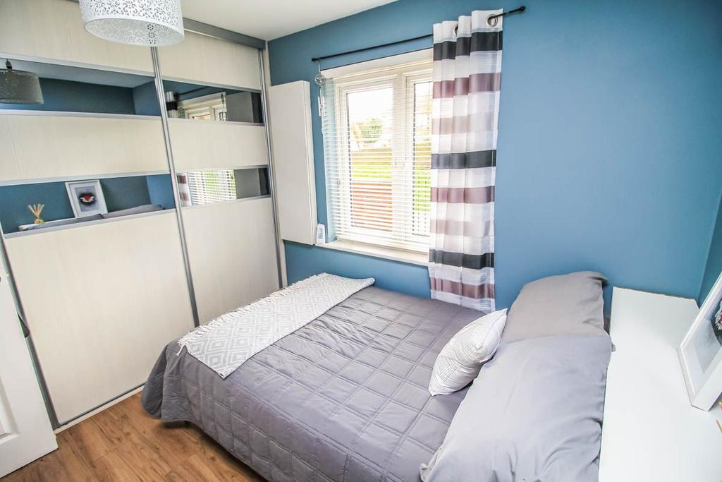 Bedroom 2 pic 2