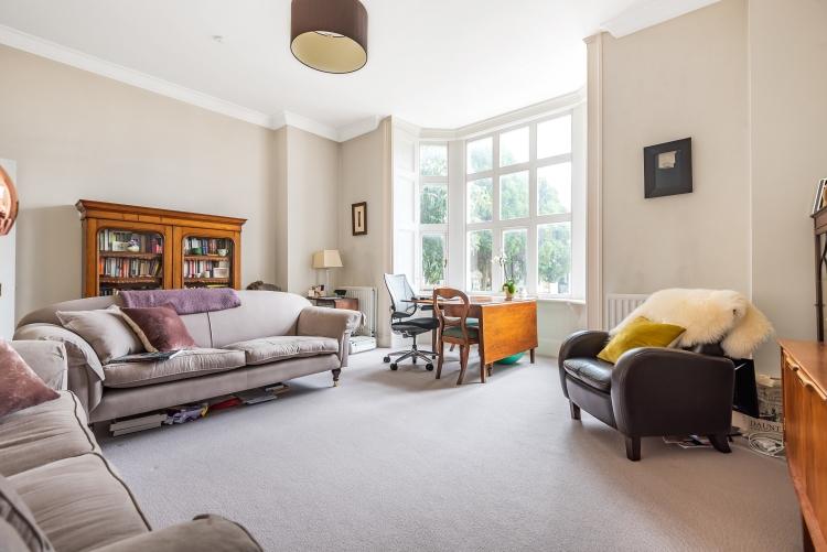 Park Hill Clapham SW4 2 bed flat £2,000 pcm (£462 pw)