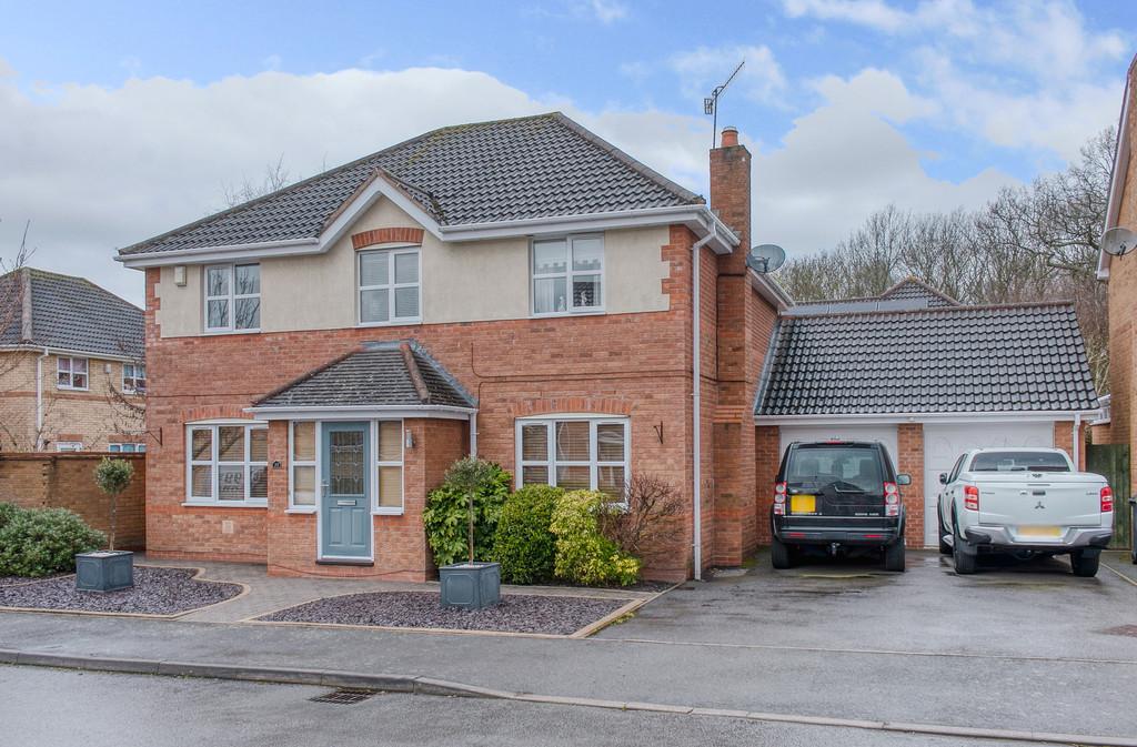Dairy Lane, Brockhill, Redditch, B97 6TR 4 bed detached house £425,000