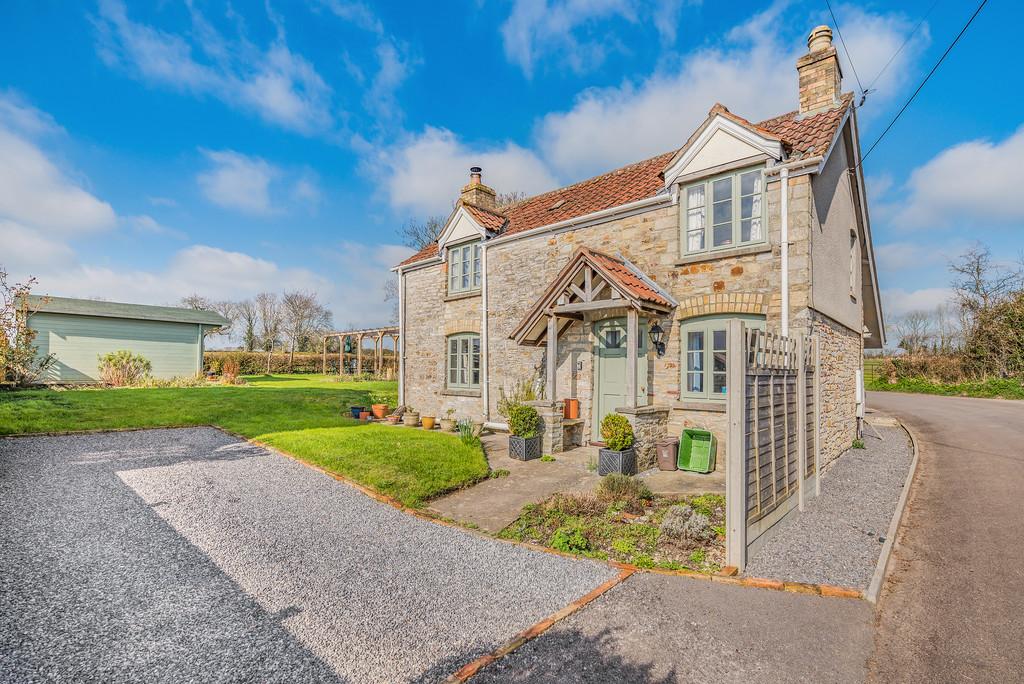 Character cottage with annex in Wedmore. 3 bed cottage £595,000