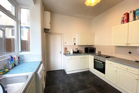 4 bedroom terraced house to rent - Chetwynd Road, Southsea