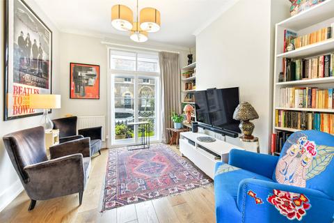 3 bedroom terraced house to rent, St. Marys Walk, London, SE11