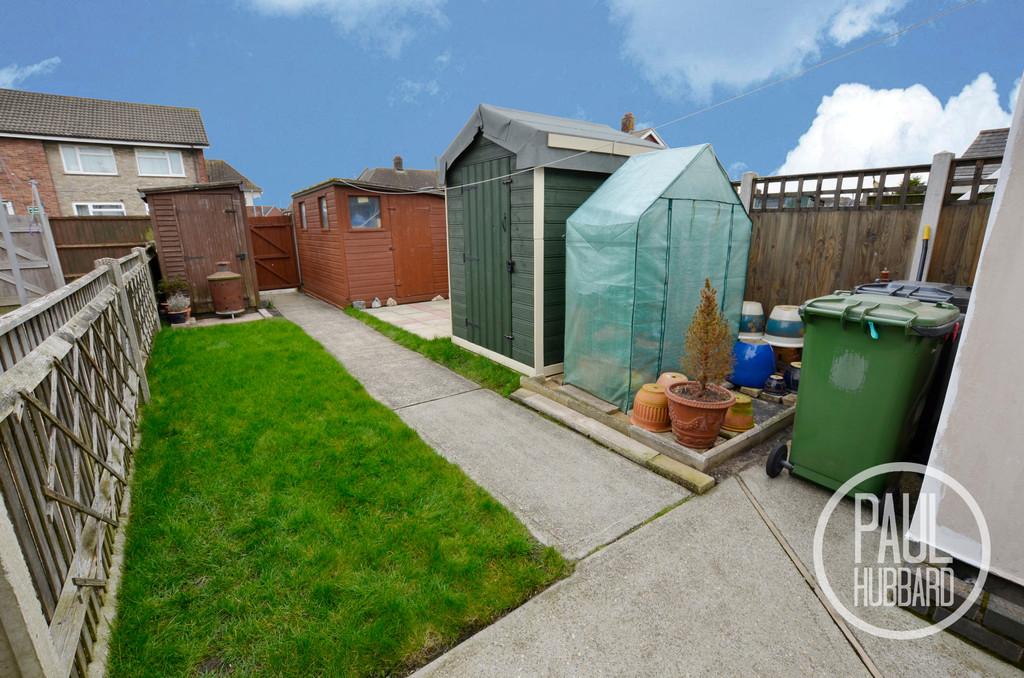 Sturdee Avenue, Great Yarmouth, Norfolk 3 bed terraced house £170,000
