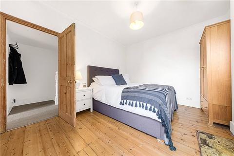 54 Ambergate Street, London, SE17 3RX